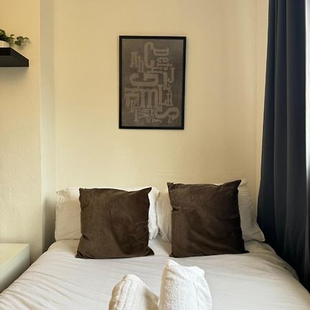 2 Bed Apt Sofa Bed Up To 6 Londýn Exteriér fotografie