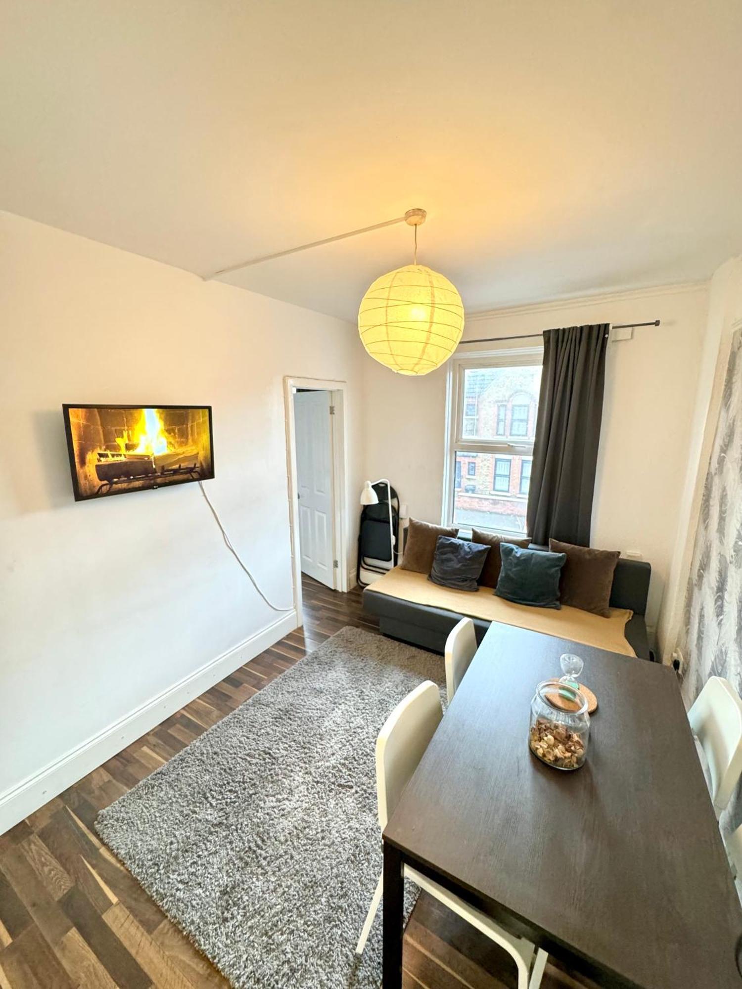 2 Bed Apt Sofa Bed Up To 6 Londýn Exteriér fotografie
